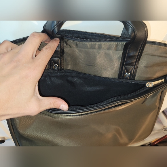 Bugatti soft bag - Picture 13 of 13